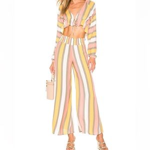 NWT house of Harlow super soft set XS, can be sold separately as well